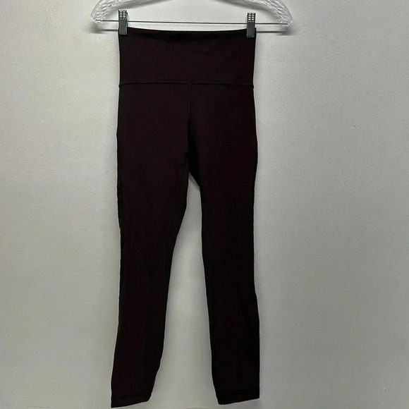 Lululemon Meant To Move 7/8 Tight Leggings in Black Cherry Flocked Floral Size 4 - Picture 1 of 11